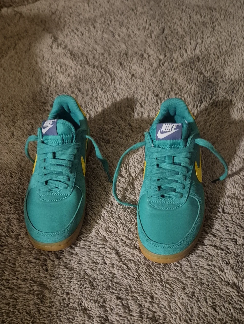Nike Green & Yellow Low-Profile Sneakers